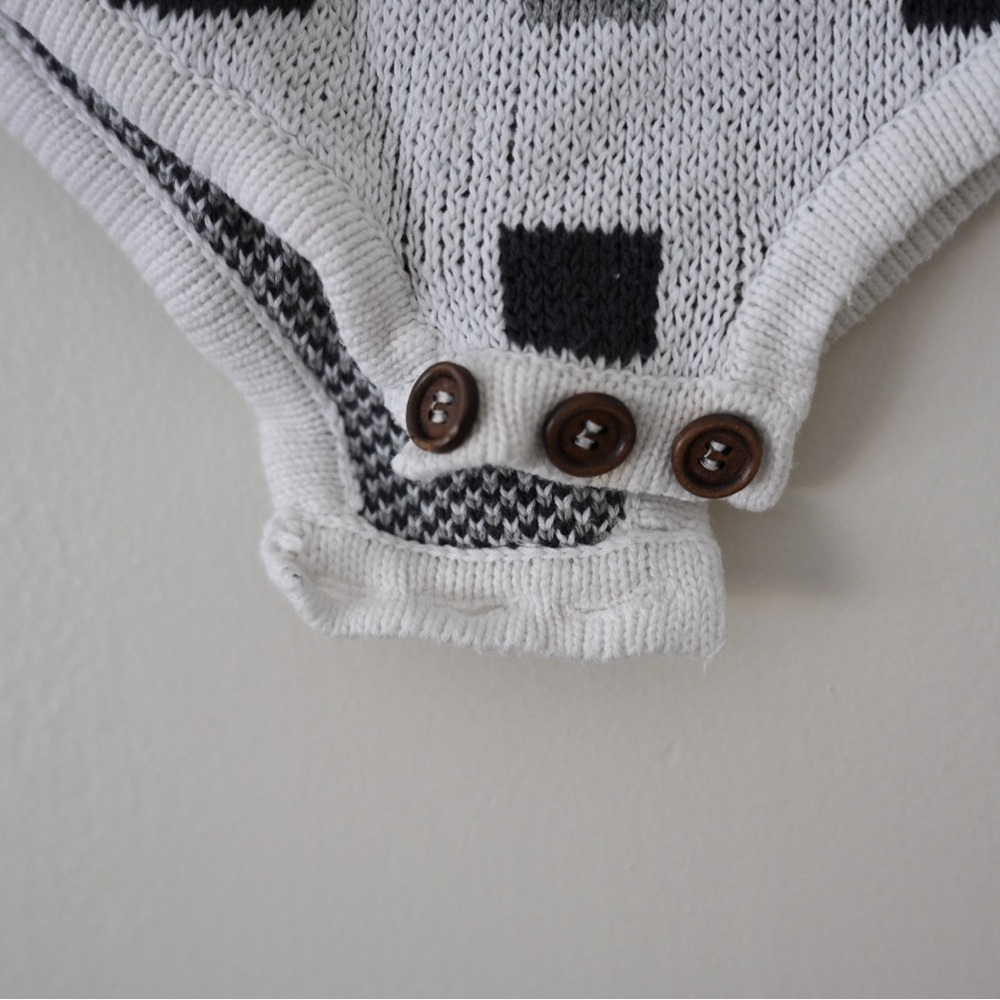 Jars Collections Unisex Boys & Girls Black and Gray Geometric Kids Onesie 18m - Picture 3 of 8